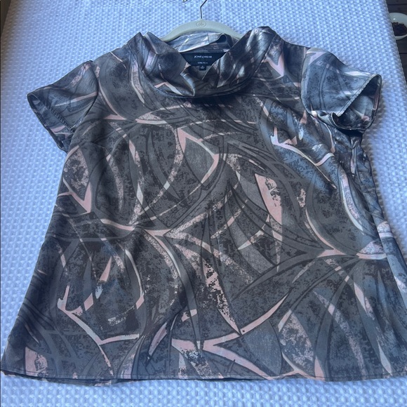 Jones Wear Women's Size 12 Pink and Grey Artistic Print Top - Picture 4 of 8